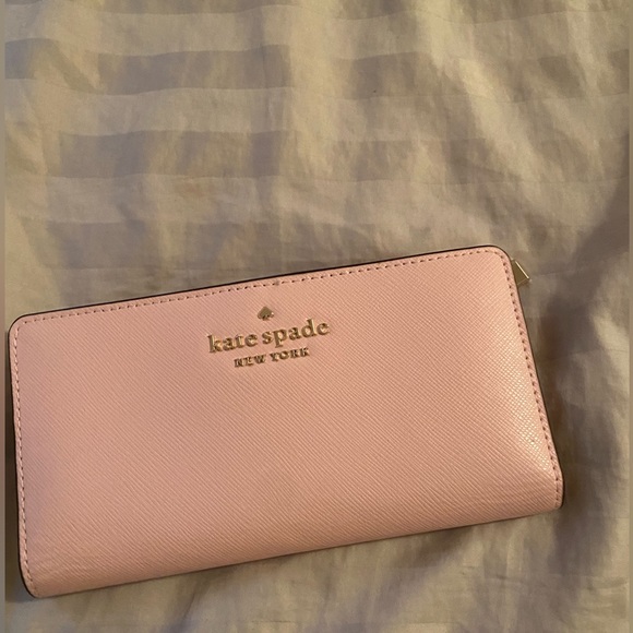 Kate Spade, Large slim bifold leather wallet. New with tags, chalk pink color. - Picture 8 of 10